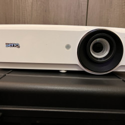 BenQ SH753+