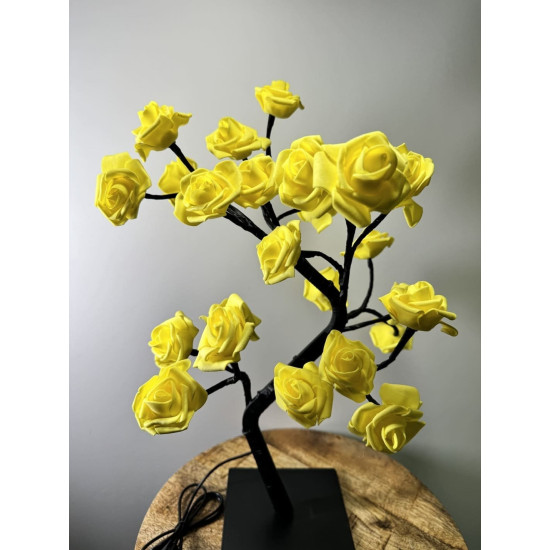 Rozenboom lamp -- 24 LED - Gele blaadjes - Tafellamp - Decoratielamp - Liefdesontwerp