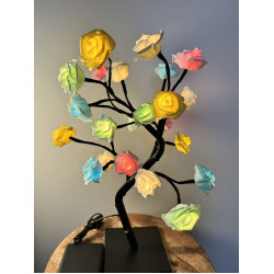 Rozenboom lamp -- 24 LED - Pastel blaadjes - Tafellamp - Decoratielamp - Liefdesontwerp