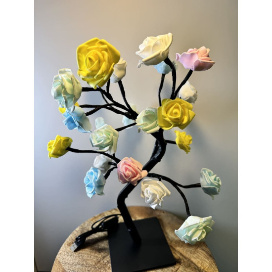 Rozenboom lamp -- 24 LED - Pastel blaadjes - Tafellamp - Decoratielamp - Liefdesontwerp