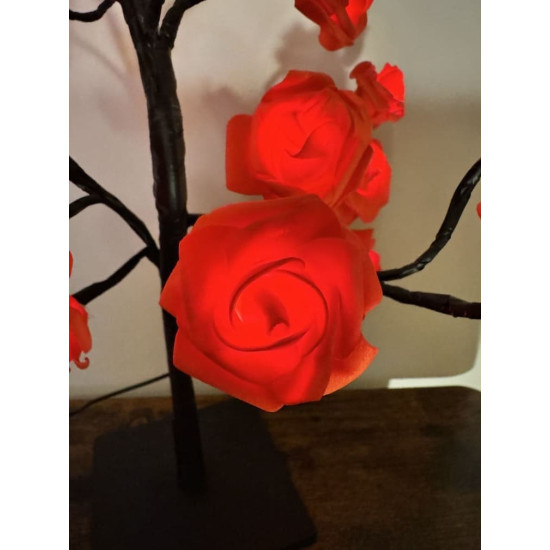 Rozenboom lamp -- 24 LED - Rode blaadjes - Tafellamp - Decoratielamp - Liefdesontwerp